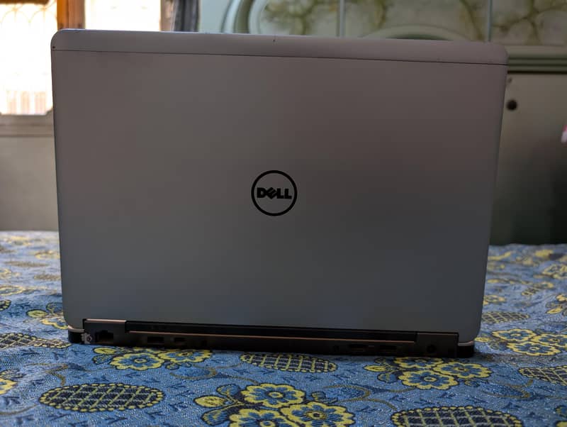 DELL LAPTOP 6