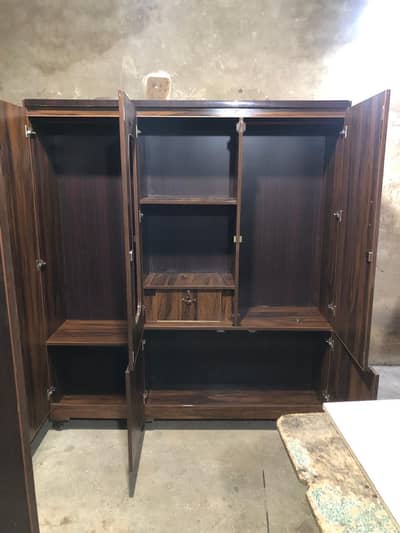 Wooden Almari Excellent Quality