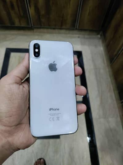 iPhone xs PTA approved(price already km hi Hai No behas)