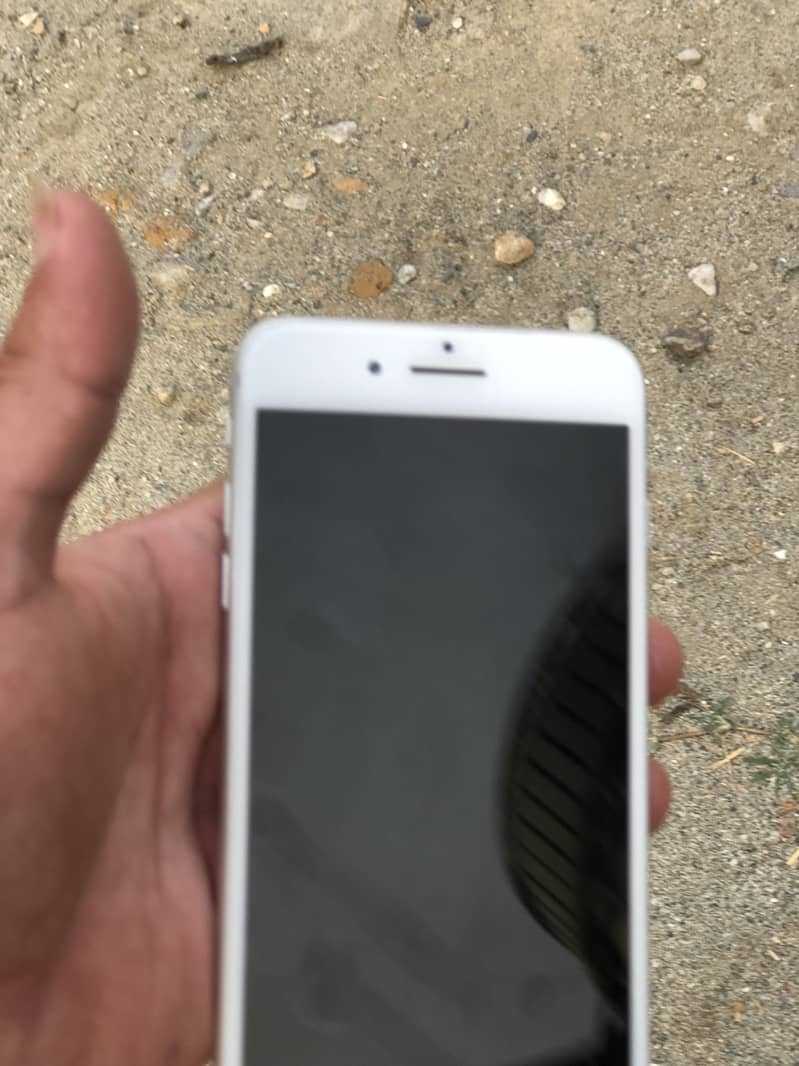Apple iPhone 8 Plus 2