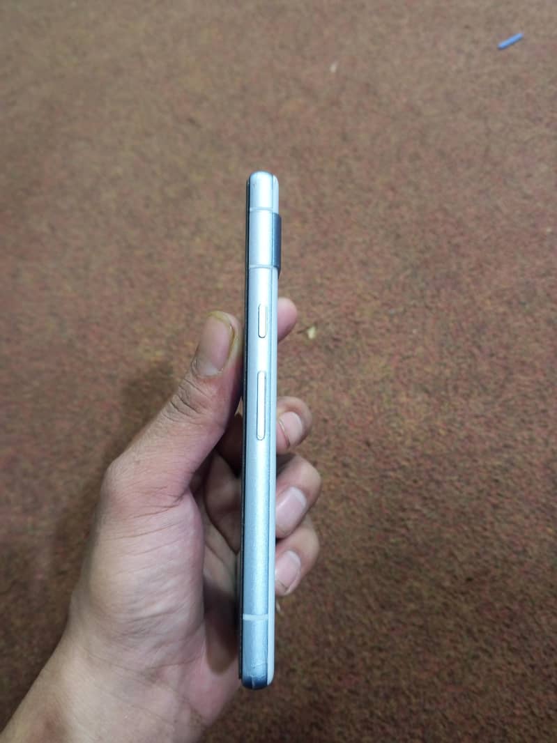 Google Pixel 7a 2