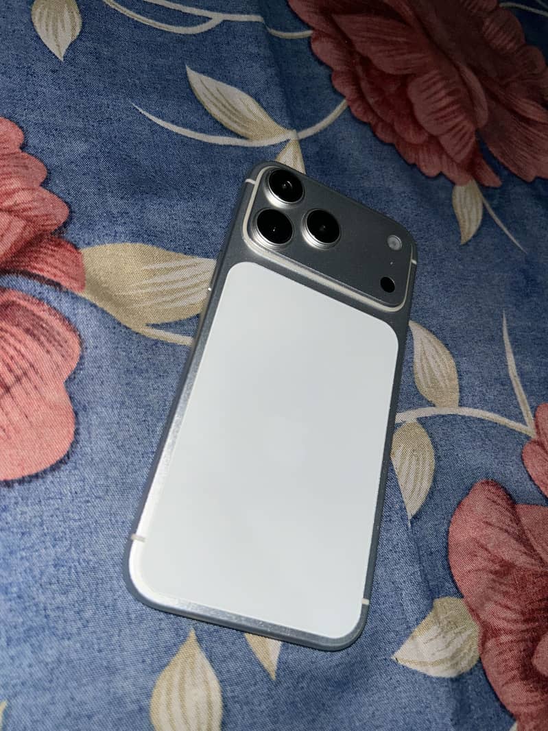 iPhone 17 pro max 0