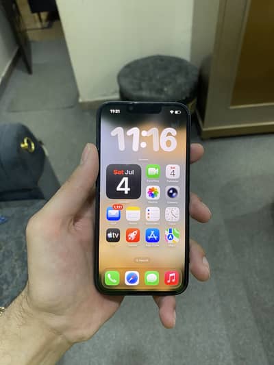 Apple iPhone 16e