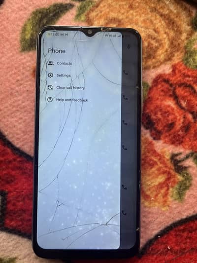 Y20s 4/128gb smooth working panel original but tota huwa working 100%