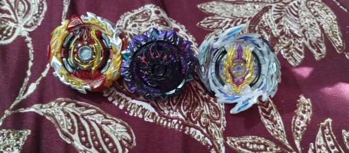 beyblade sparking takara Tomy