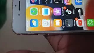 Apple iPhone 7 2
