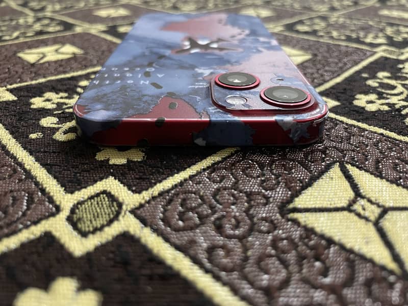 iPhone 13 3