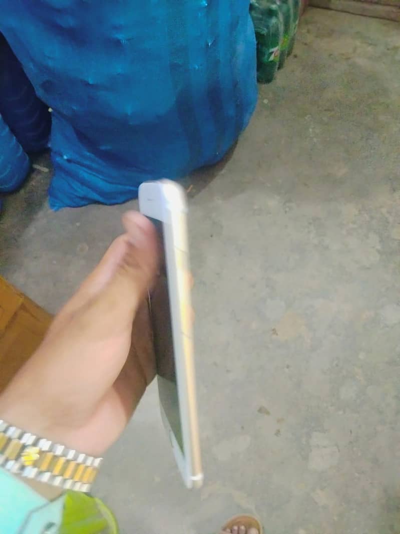 Apple iPhone 6 Plus 2