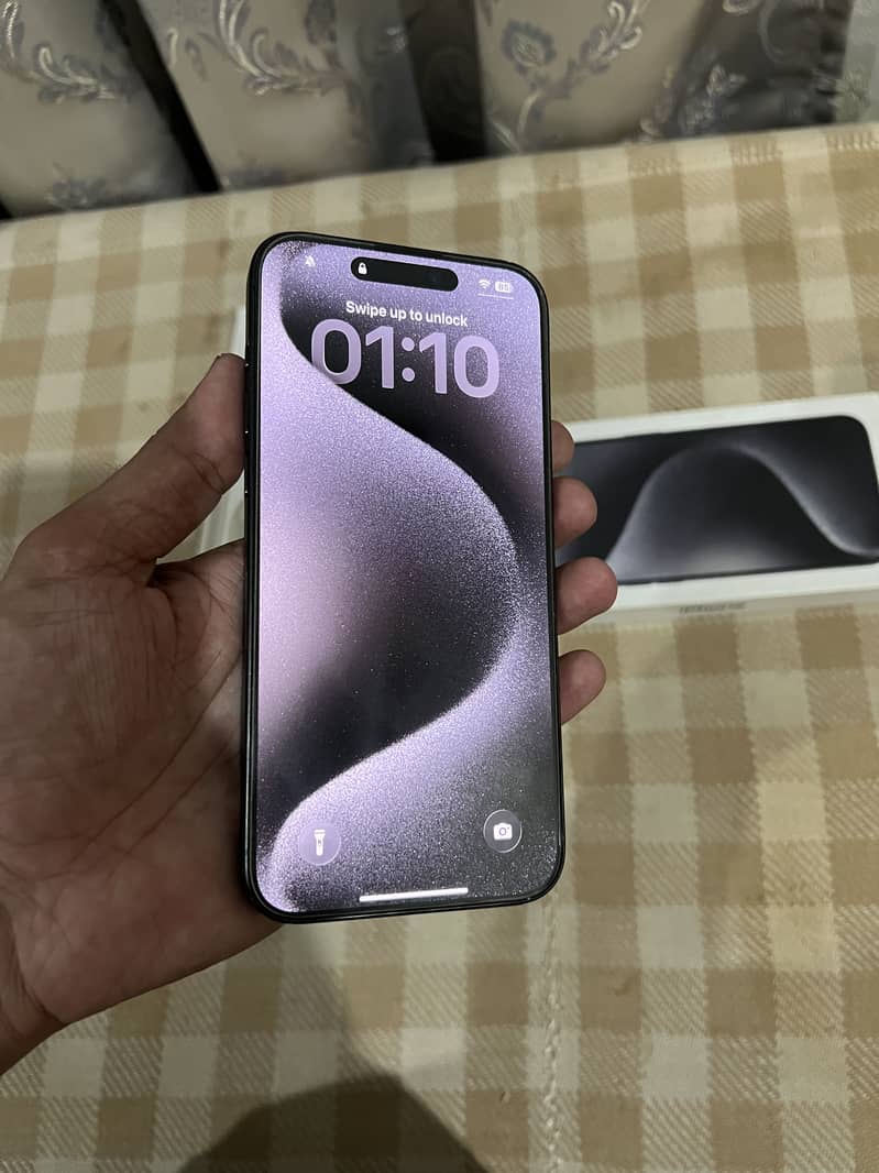 iPhone 15 Pro Max 1