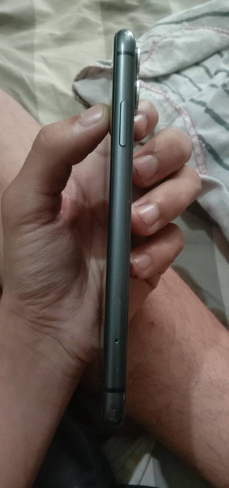 Apple iPhone 11 3
