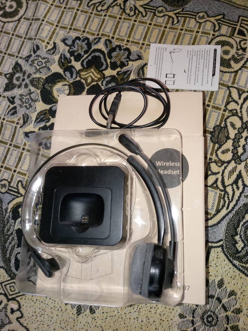 BH-M97 Wireless headset 1