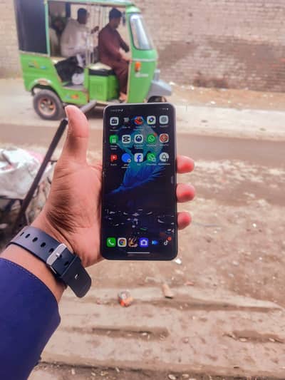 LG G8 ThinQ