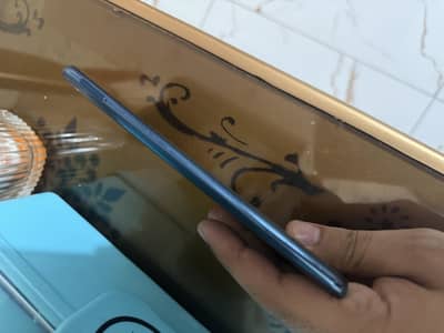 Huawei Y9 4/64 10/10 Dubai Ka phone Hai 100% Fault Guarantee Promised