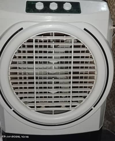 air cooler with cooling bottles