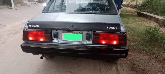 Nissan Sunny 1985
