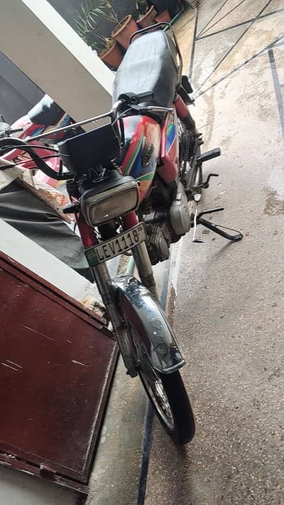 United 70cc Bike