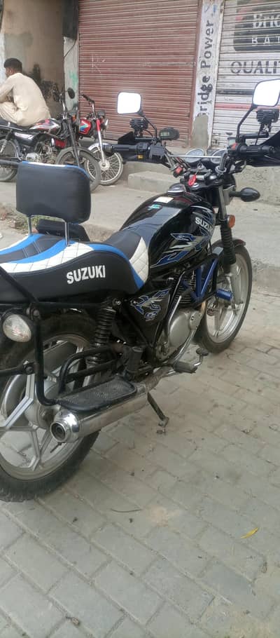 Suzuki Gs 150 Se