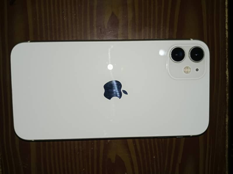 Apple iPhone 11 0