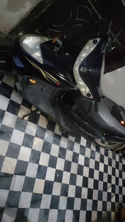 Petrol scooty for Sale in Good Condition