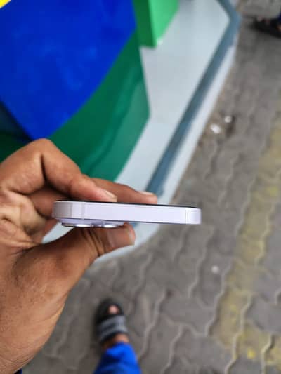 Apple iPhone 14