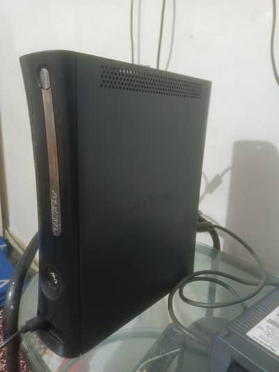 good condition Xbox 360 22 game install