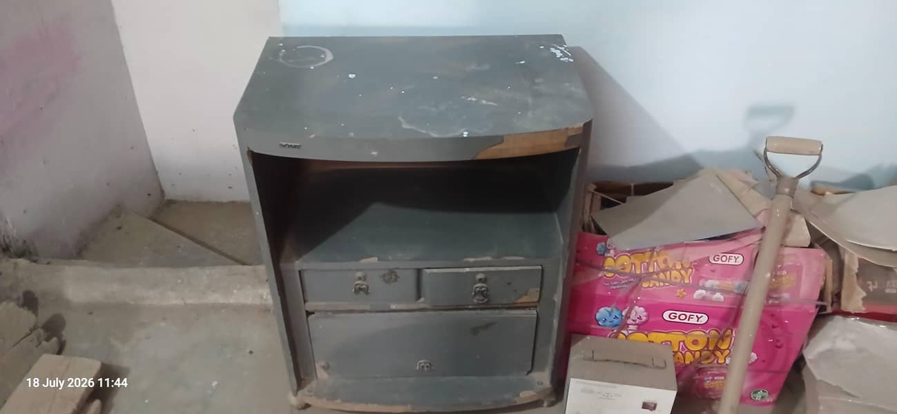 console table 1