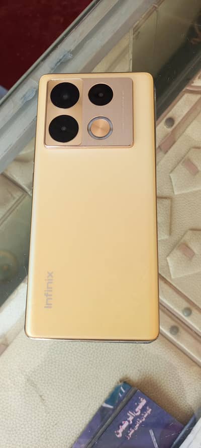 Infinix Note 40 Pro
