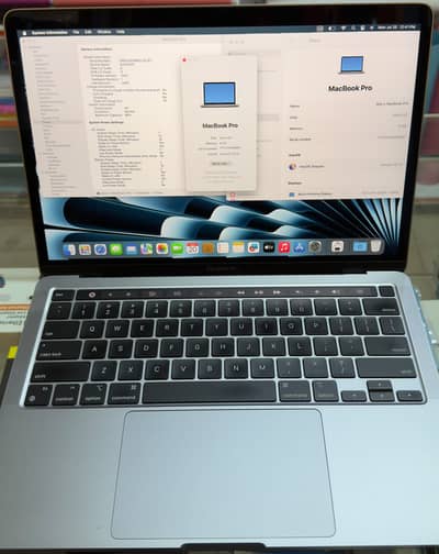 MacBook Pro M1 8/256Gb