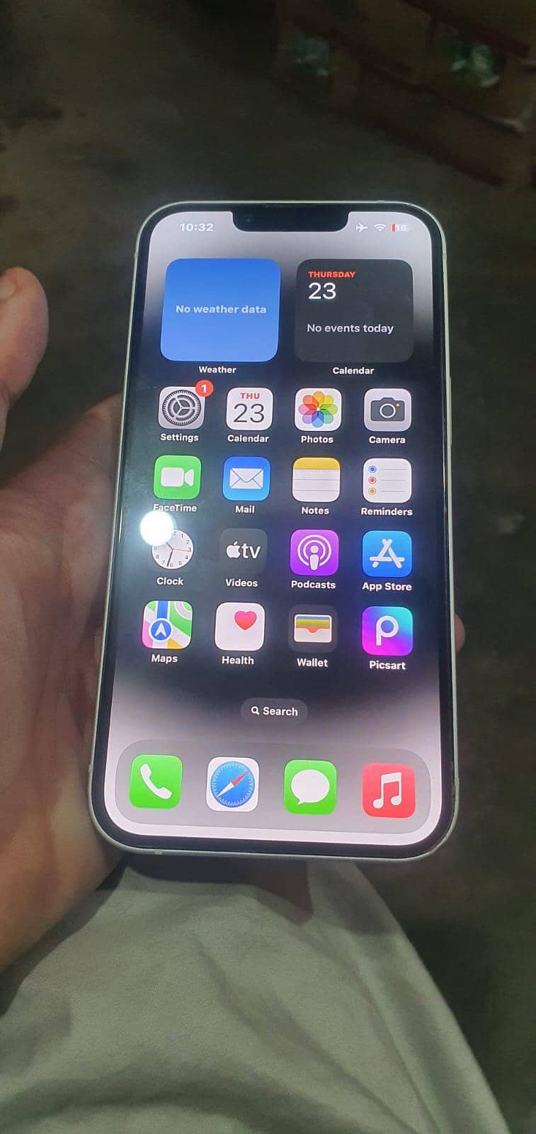 Apple iPhone 13 4