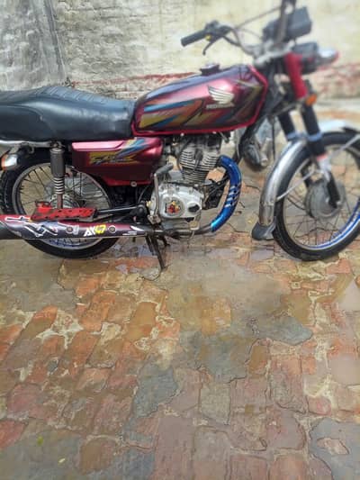 United CG125