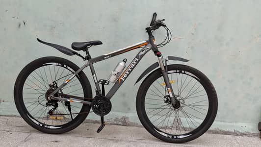 Ferrari Bicycle 29 inch Alluminium Frame zabardast condition