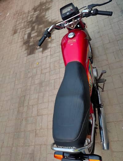 Honda 70 cc bike urgent for sale 03278130349