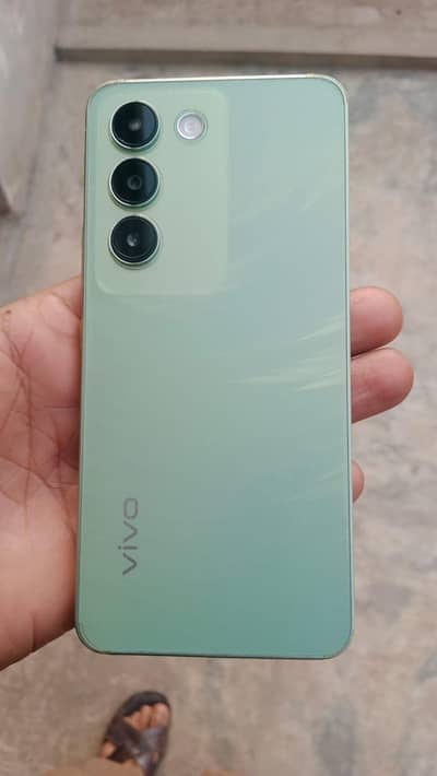 Vivo Y100