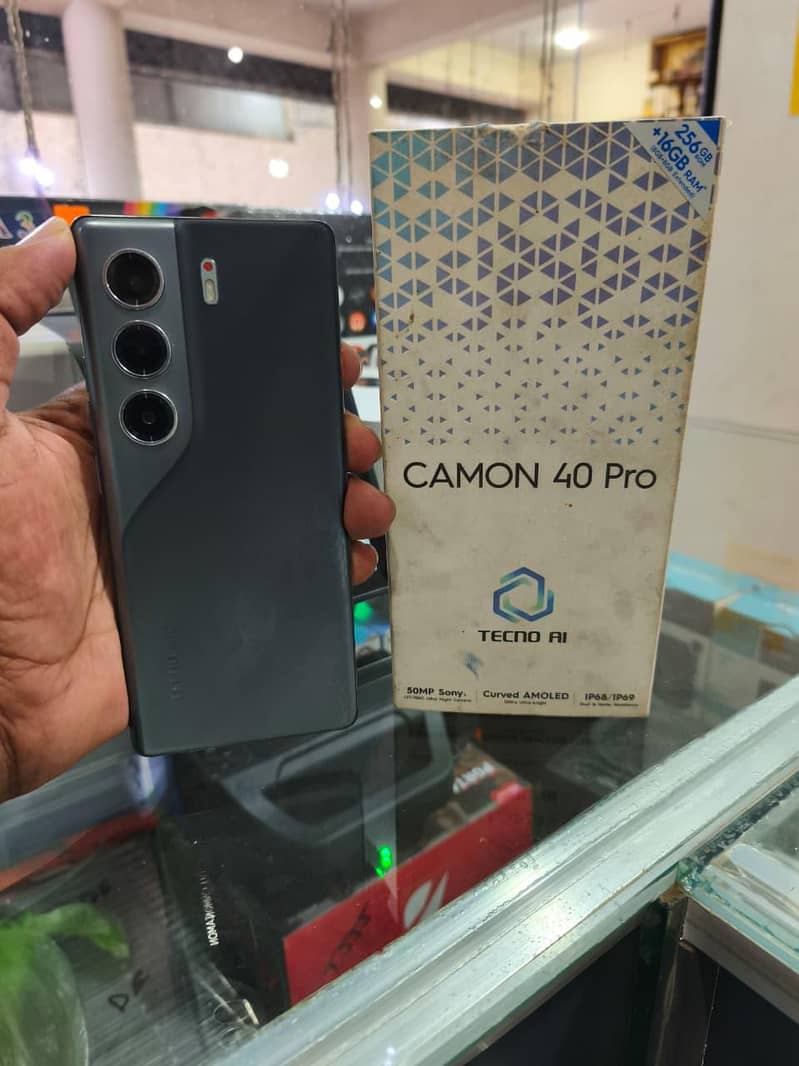 Tecno CAMON 40 Pro 3