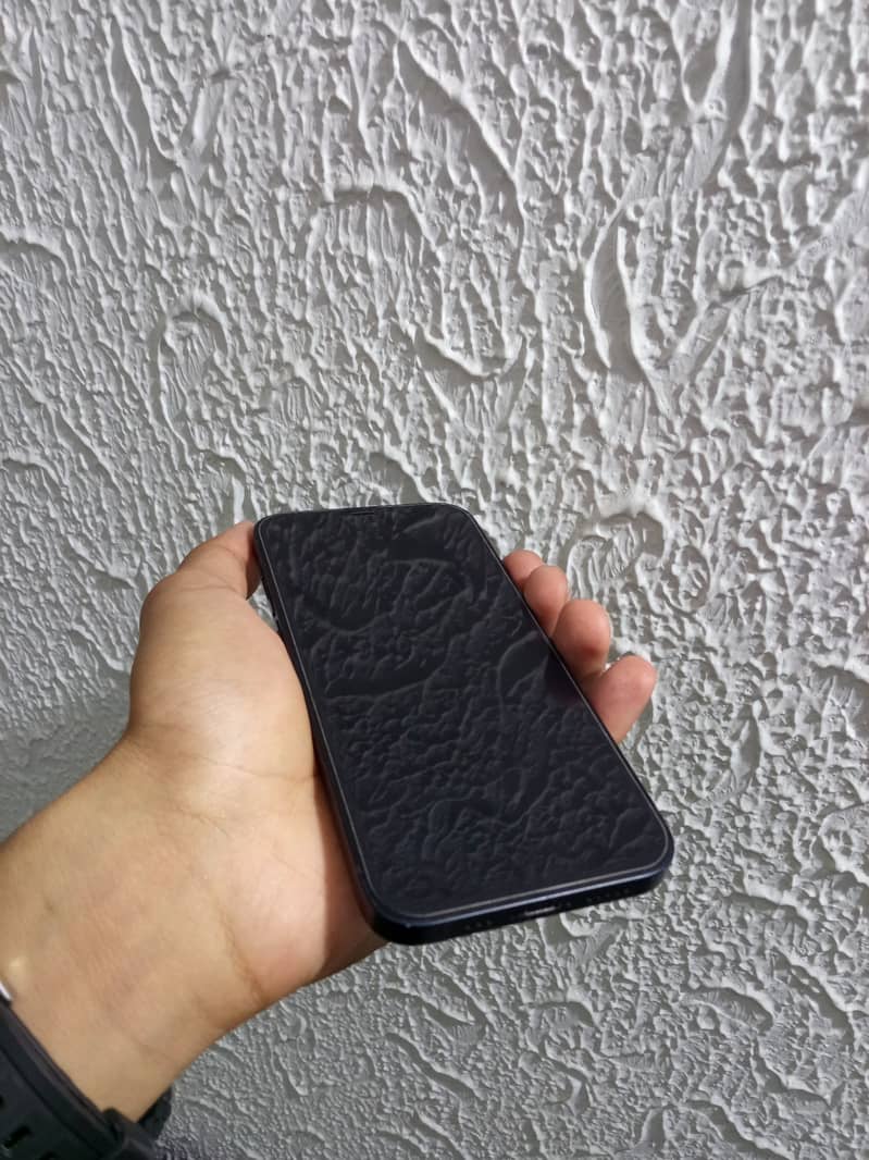 Iphone 12 Sim working 3