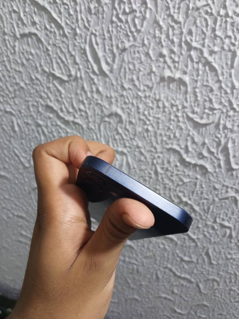 Iphone 12 Sim working 4