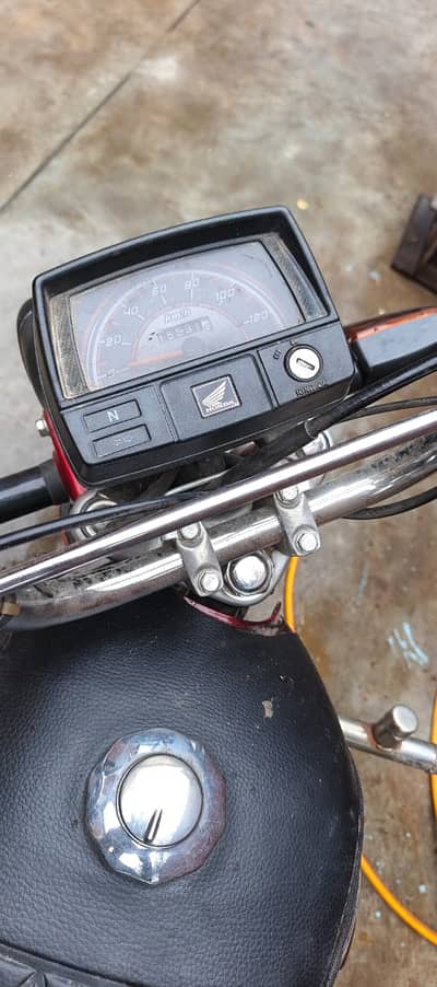 Honda CD 70 2025