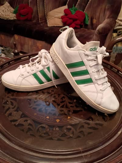 Classic White & Green Casual Sneakers for Men – Premium Style