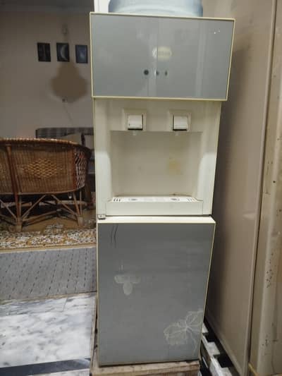 Canon water dispenser