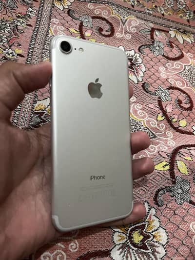 Apple iPhone 7