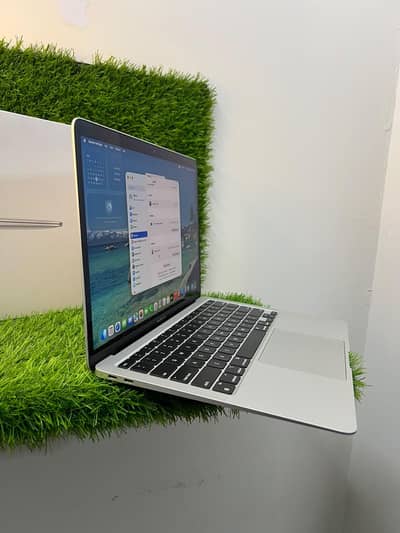 apple MacBook air m1 256 gb