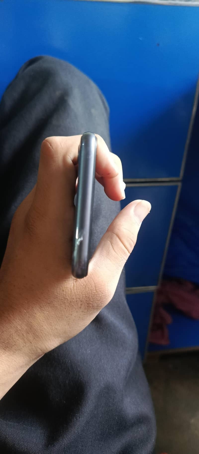 Apple iPhone 8 6