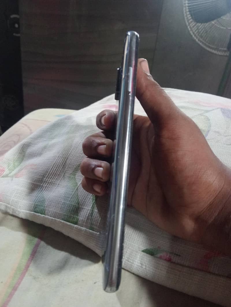 Xiaomi Redmi Note 9 Pro 4
