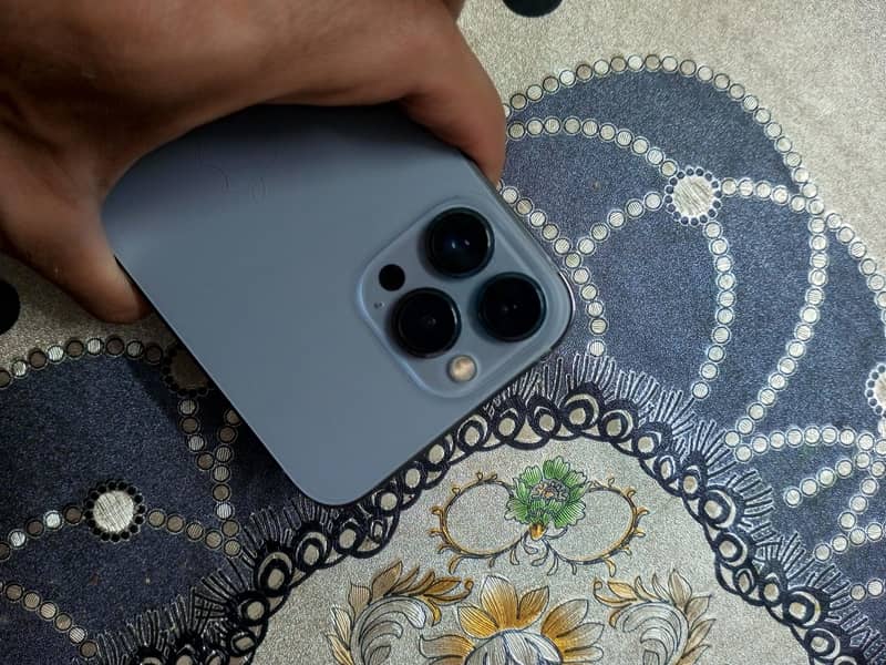Apple iPhone 13 Pro Max 5