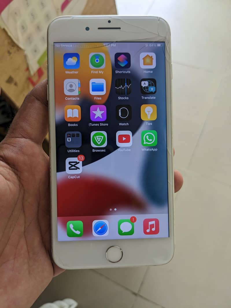 Apple iPhone 7 Plus 6