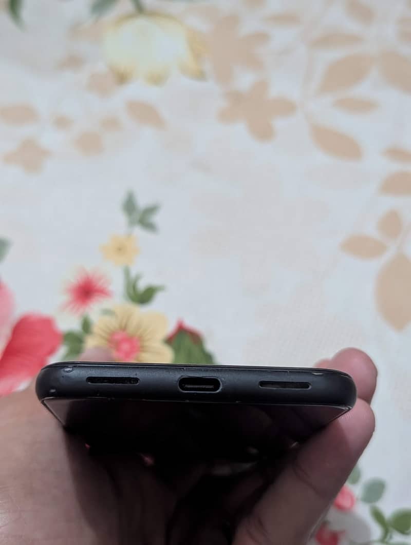 Google Pixel 4 3