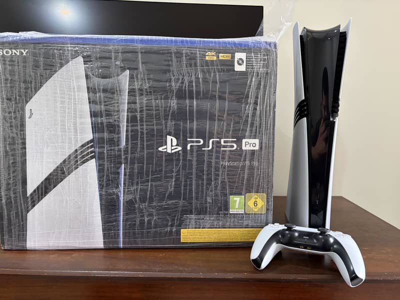 ps5 pro with box 0