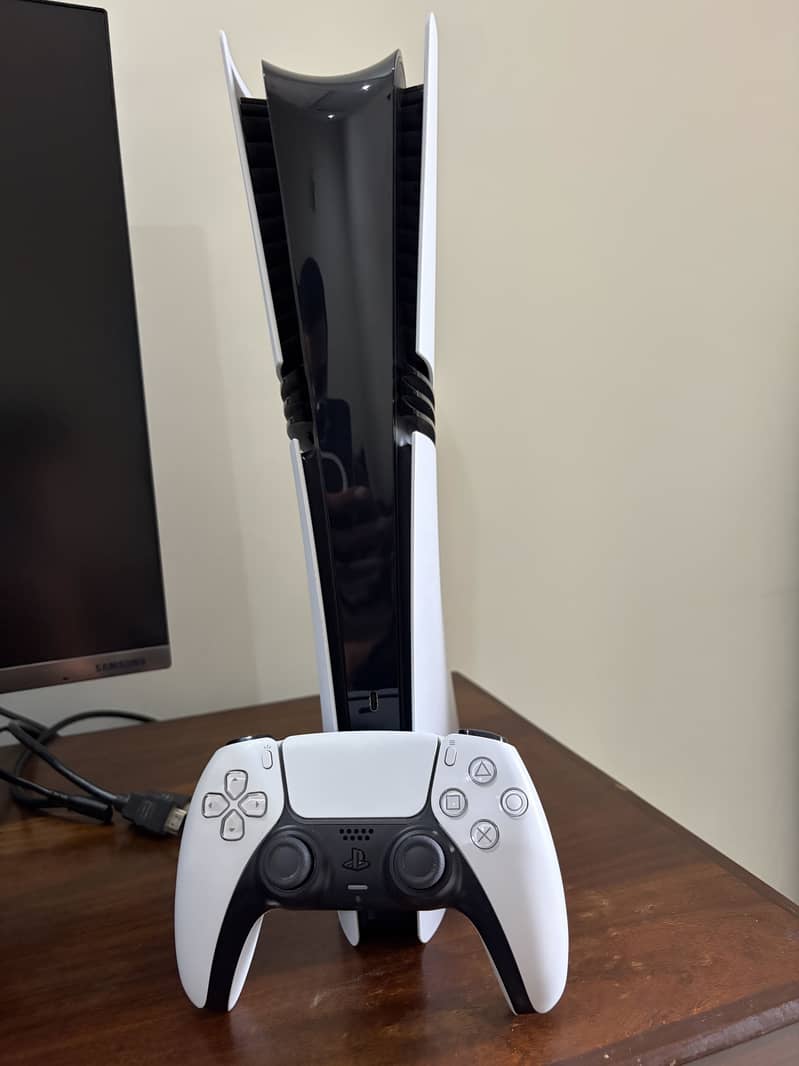 ps5 pro with box 5