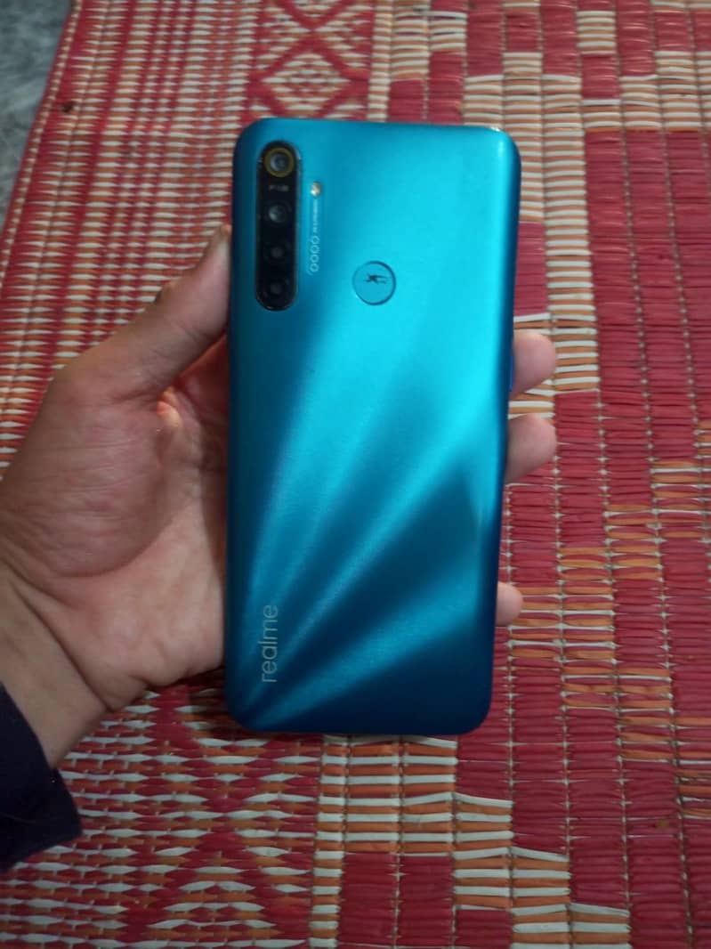 realme 0