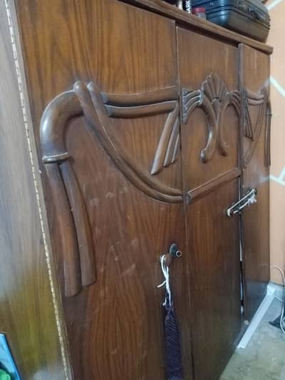 3 door wardrobe